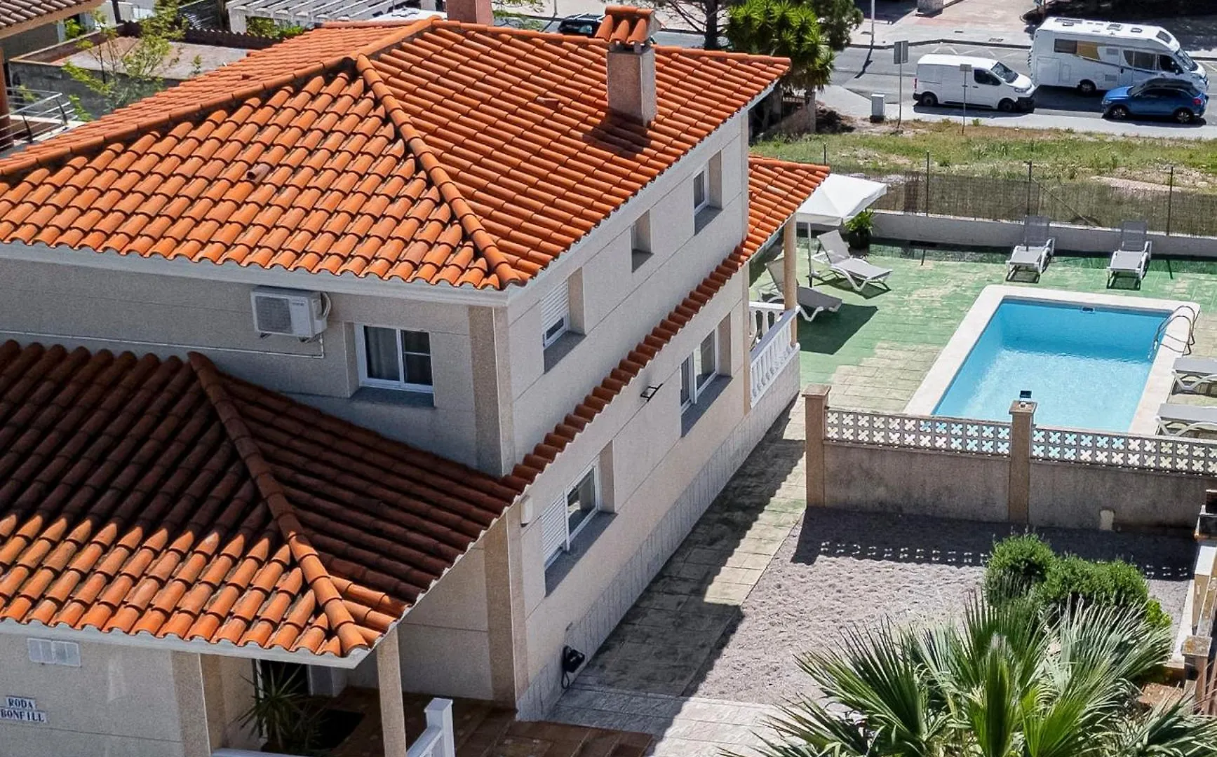 Apartament Casa Bonfill contacts