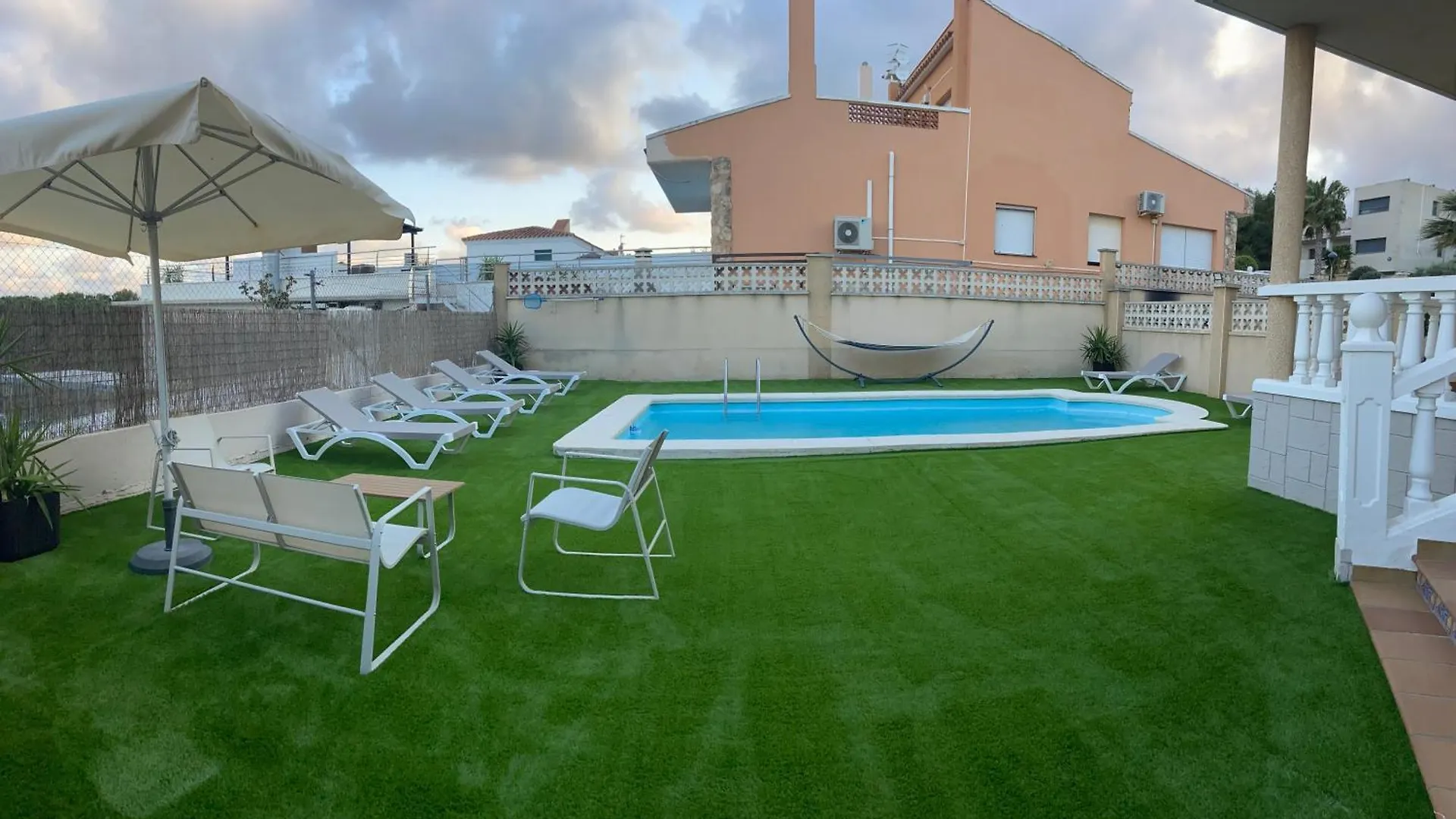 Apartament Casa Bonfill L'Ampolla 0*,